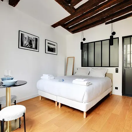 Charming A-c - 2p - Le Marais Apartment